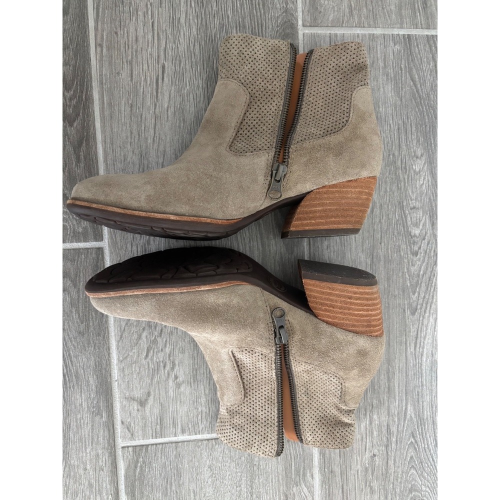 Kork-Ease Sherrill Ankle Perforated Suede Boots Women Size 6.5 Tan color